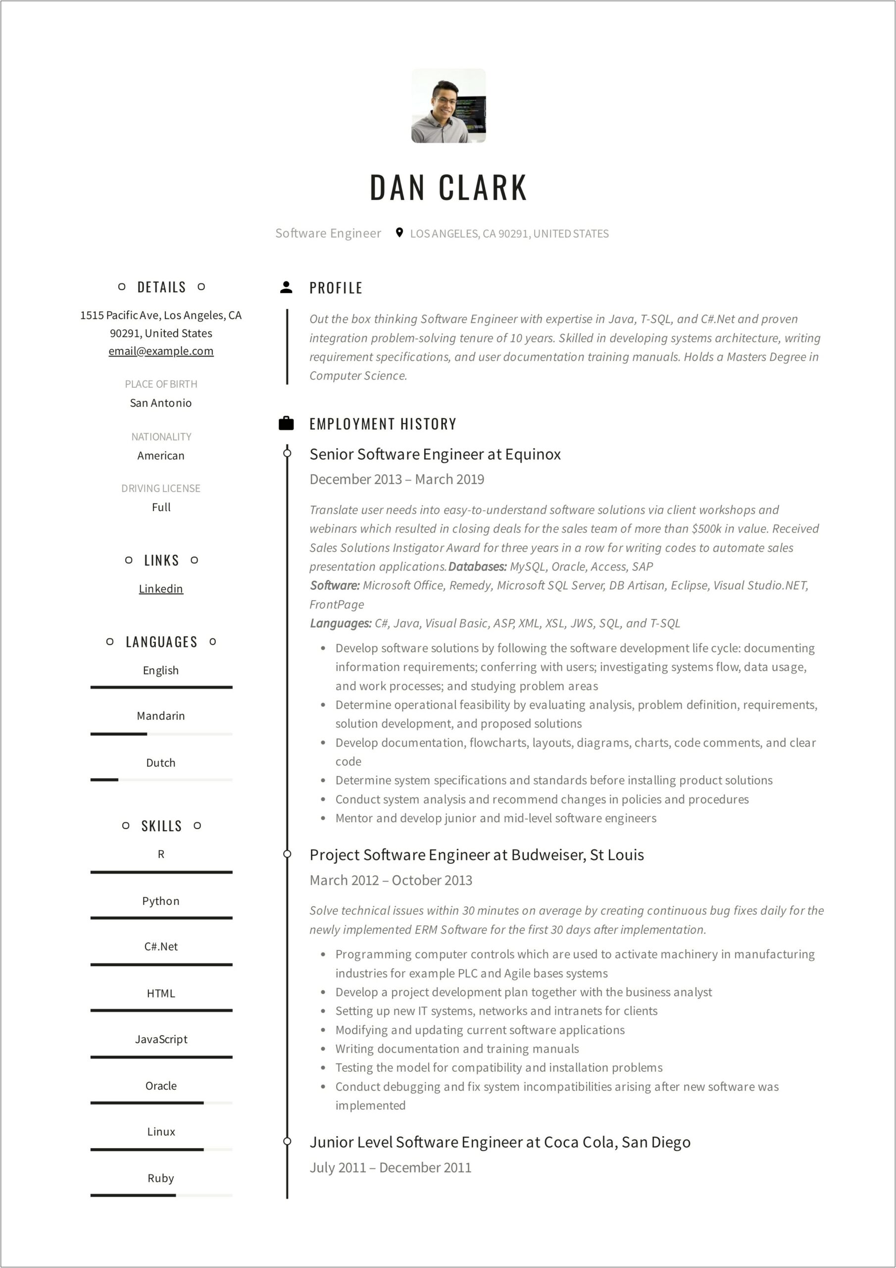 Beautiful Black And White Resume Template
